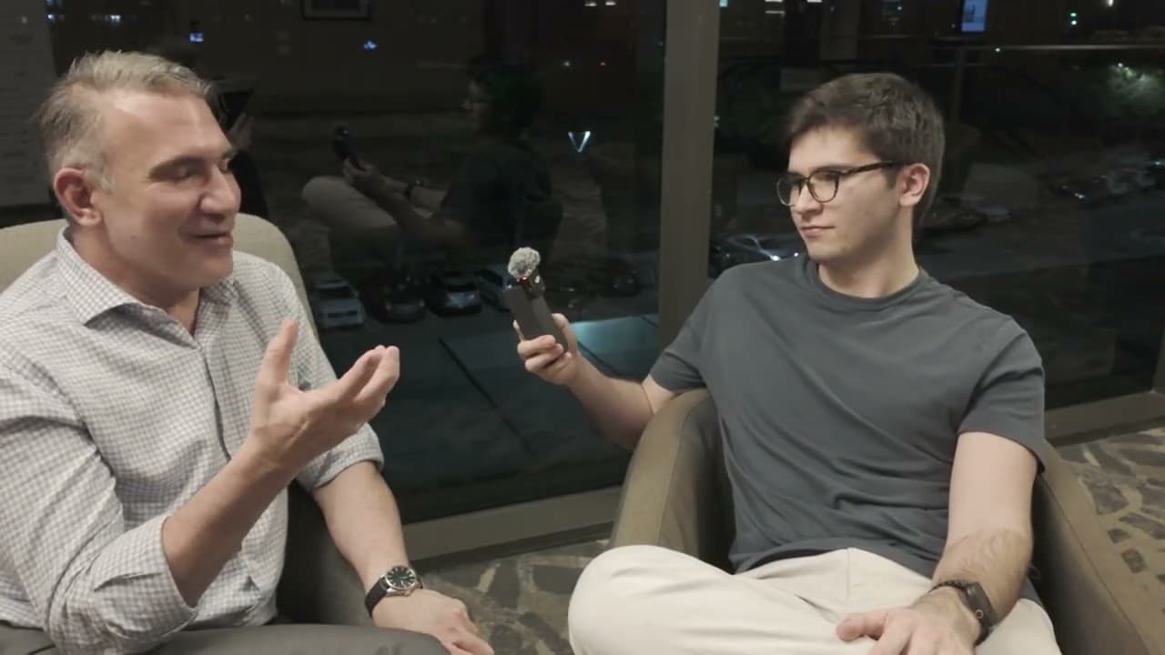 Chatting with Customers — Episode 1